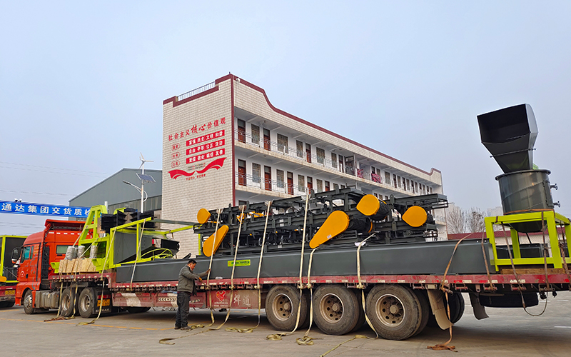 大跨度堆肥發(fā)酵輪盤(pán)翻拋機(jī)工作原理，配套有機(jī)肥設(shè)備有哪些